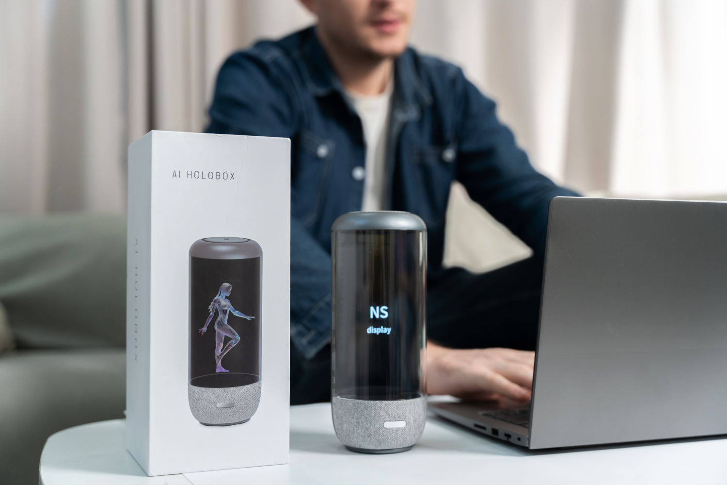 AI HoloBox-6 inches